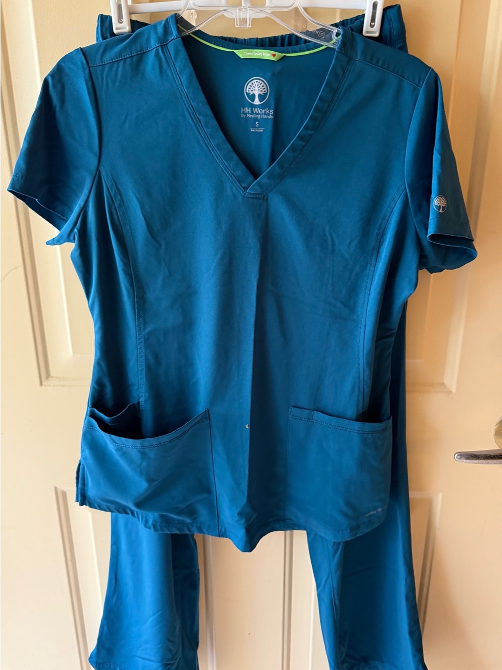 healing hands Caribbean blue V-Neck Scrub Top and Pants